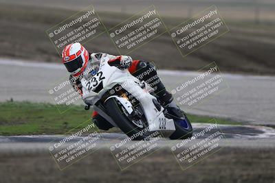 media/Nov-29-2025-TrackDaz (Sat) [[10ae2d9bce]]/B Group/Session 3 (Outside Grapevine)/